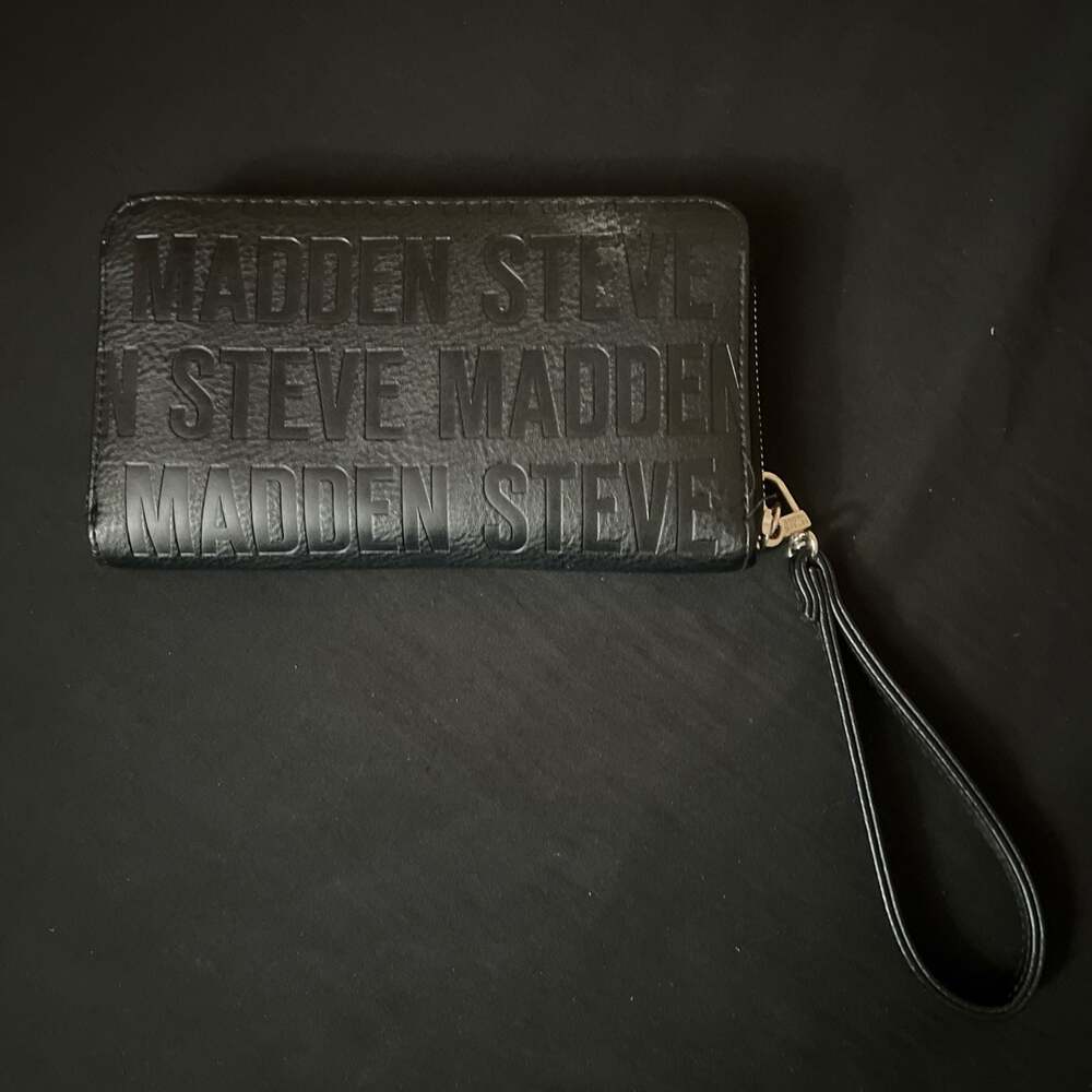 Steve Madden Logo Embossed Zip-Around Wallet Wristlet
